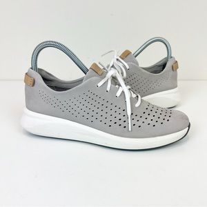 Clarks Women's Un Rio Tie Flat Sneaker, Stone Nubuck Size 7